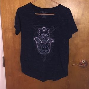 Very cute navy/black tshirt